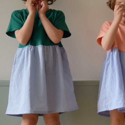 robe enfant verte coton upcycling coupe oversize confortable pratique vêtement enfant écoresponsable made in france